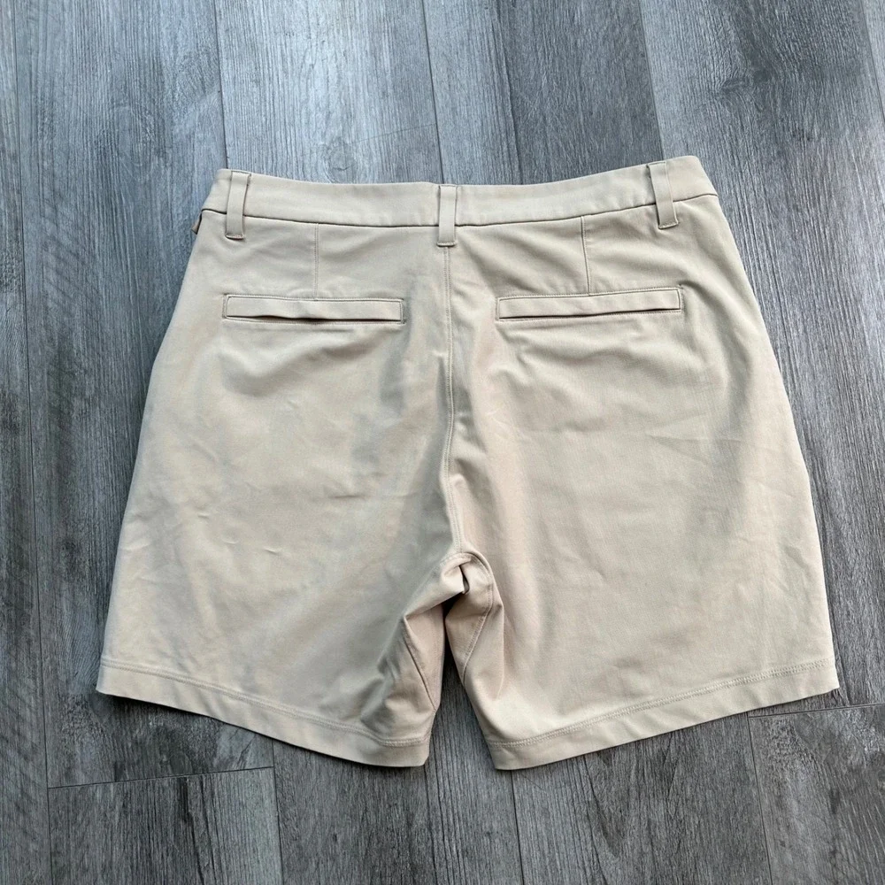 NWOT Lululemon ABC Chino Beige Shorts size 31 Mens Casual Golf